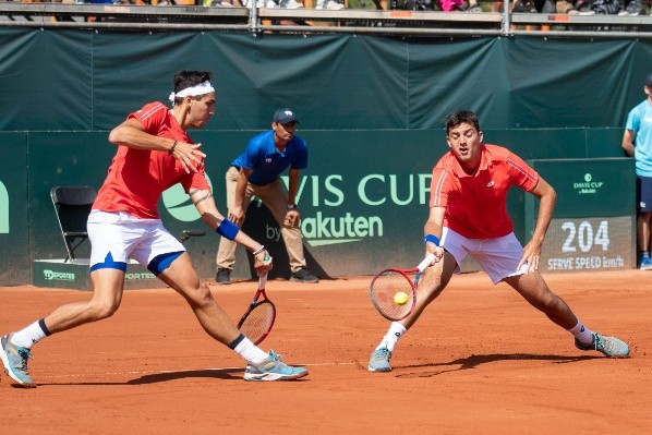 Tabilo y Barrios se bajaron de la semifinal de dobles del Chile Open. | Foto: Agencia Uno