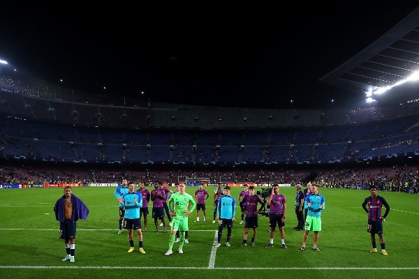Barcelona arriesga quedar fuera de los torneos de la UEFA. | Foto: Getty
