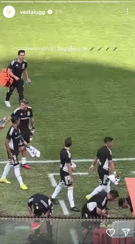 Vesta Lugg fue a darle aliento a Agustín Bouzat en el Superclásico 193. (Captura Instagram).