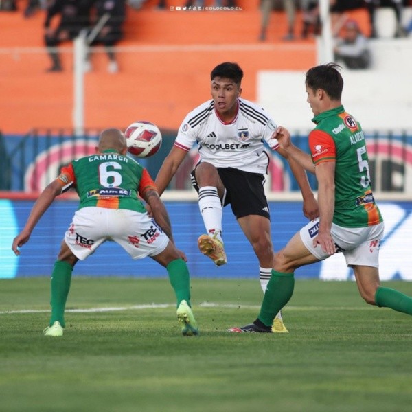 Damián Pizarro anotó el gol del descuento en la derrota de Colo Colo ante Cobresal en El Salvador. (Comunicaciones Colo Colo).