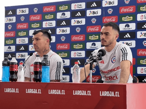 Gary Medel y Gabriel Suazo