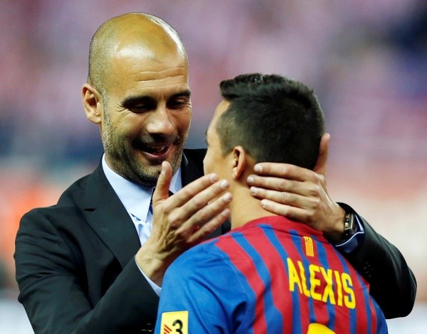 Alexis fue dirigido por Guardiola en Barcelona. | Foto: Getty Images.