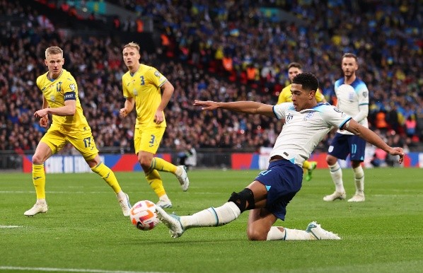 Inglaterra venció 2-0 a Ucrania y quedó como puntero exclusivo de su grupo. | Foto: Getty