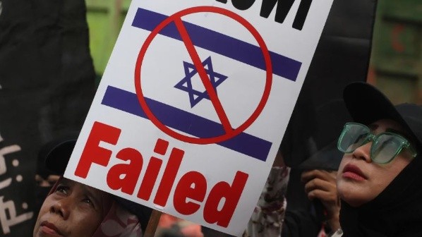 Manifestantes en Yakarta piden que Israel no participe del Mundial (redes)