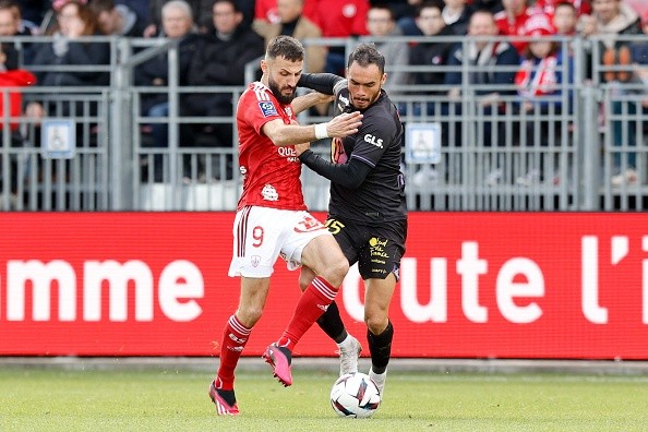 Gabriel Suazo fue titular en dura caída del Toulouse. | Foto: Getty