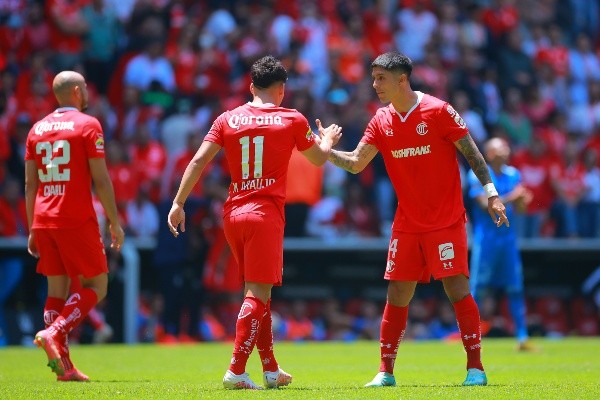 El Toluca de los chilenos se mantiene como el sublíder de la Liga MX. Foto: Getty Images