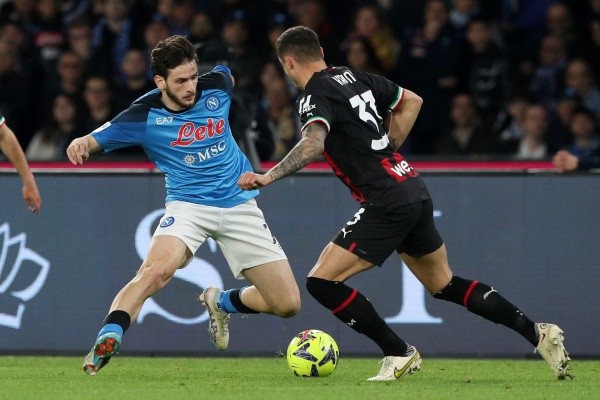 Kvaratskhelia ante el AC Milan: el Napoli perdió 4-0 ante los rossoneri.