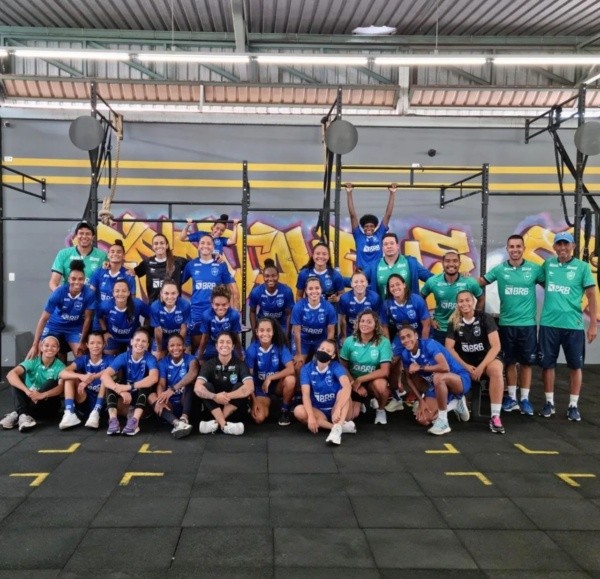 Minas Brasilia es el único equipo de la serie A2 que cuenta con nacionales. | Instagram Laura de la Torre