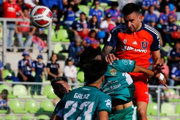 Matías Zaldivia marcó así su primer gol en la Universidad de Chile. (Andrés Piña/Photosport).