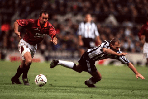 Antonio Carlos Zago en acción como zaguero de la AS Roma de Italia. (Getty Images).