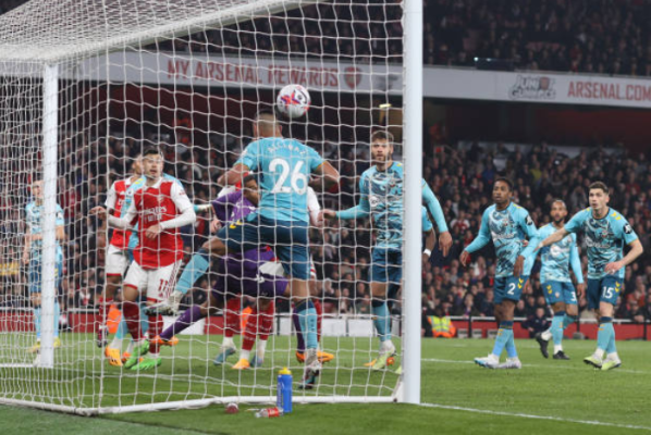 La espectacular salvada de Carlos Alcaraz. (Getty Images).