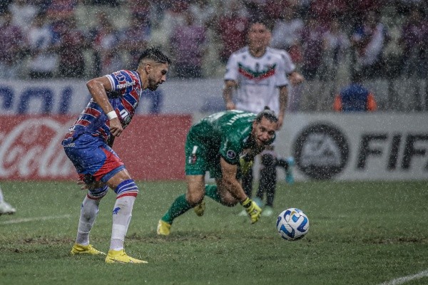 Juan Martín Lucero le anotó a Palestino en la Copa Sudamericana. (Photosport).