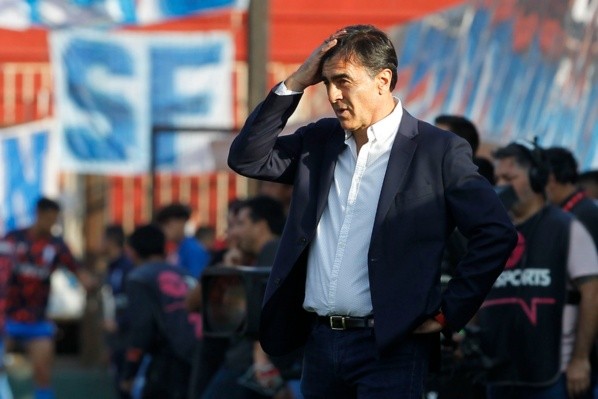 Quinteros no quedó satisfecho tras la victoria de Colo Colo ante Palestino. | Foto: Photosport
