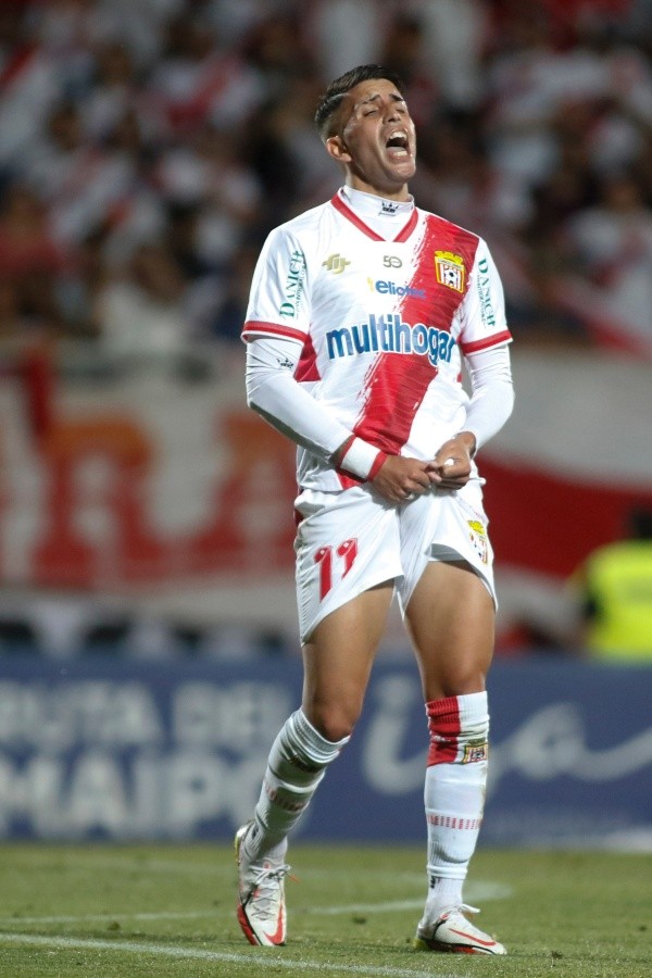 Jason Flores ha marcado apenas un gol en Curicó Unido. (Photosport).