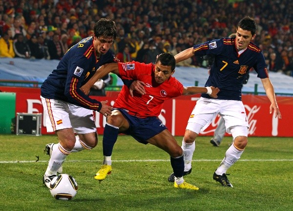 Alexis Sánchez en acción ante España en el Mundial de Sudáfrica 2010. (Getty Images).