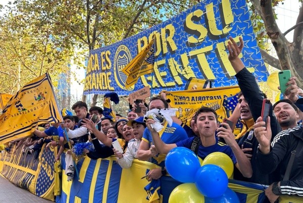 La recepción de los hinchas de Boca Juniors en Chile. Foto: Boca Juniors.