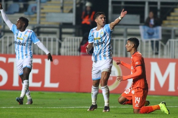 Magallanes lleva dos puntos en tres duelos en Copa Sudamericana. Foto: Photosport.