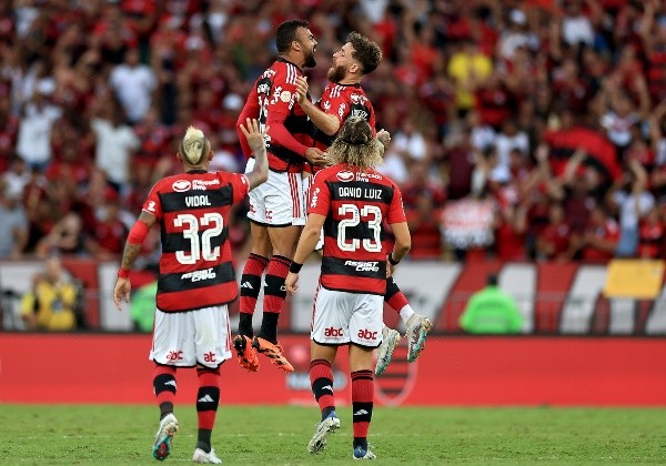 Flamengo volvió a los abrazos en el fútbol brasileño. Foto: Getty Images.
